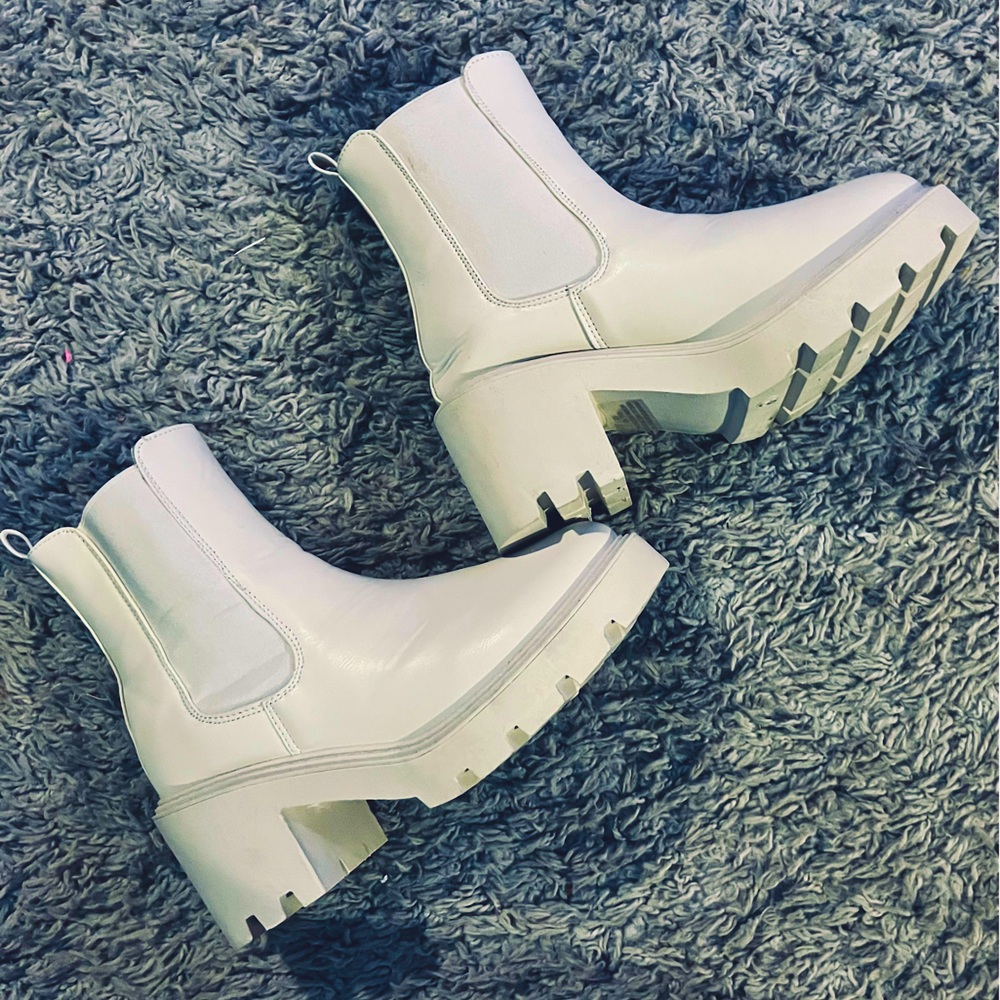 White Chelsea boots